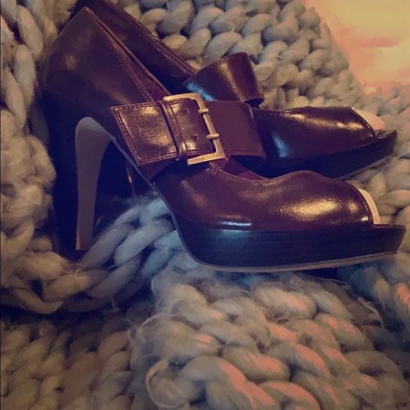 Platform heel - Picture 1 of 8